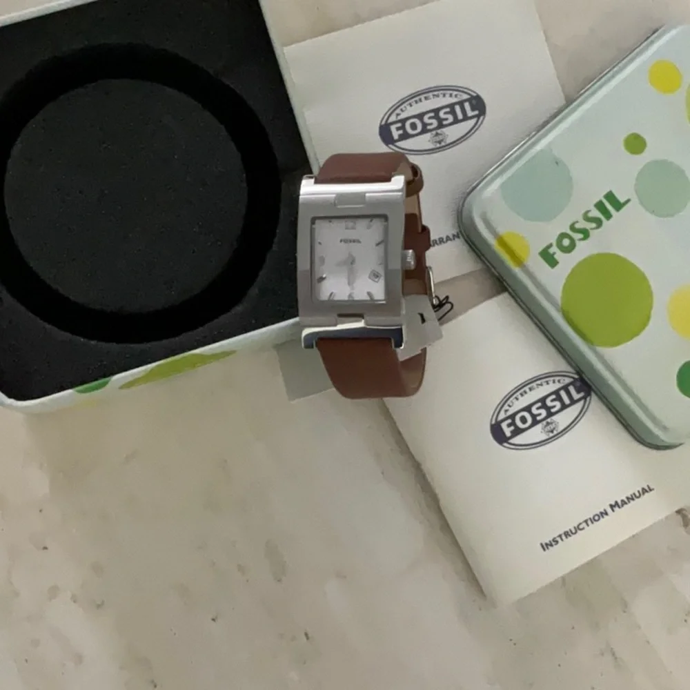 Fossil Watch Rectangle Leather Strap Water Resistant Silver Date New